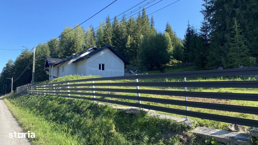 Casă cu 4 camere cu Teren 1200 Mp în Breaza
