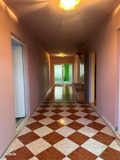 Casă cu 4 camere cu Teren 1105 Mp în Strejnicu