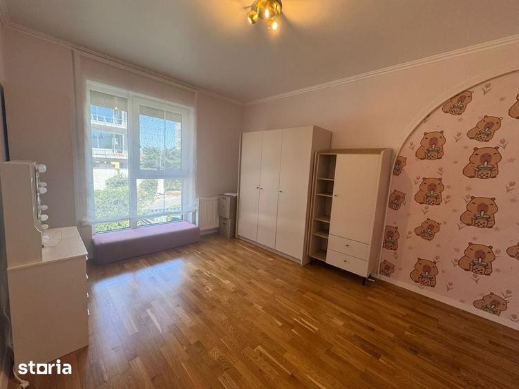 Casă cu 5 camere cu Teren 200 Mp în Central