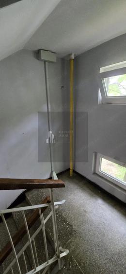 Apartament cu 3 camere semidecomandat în Brâncoveanu