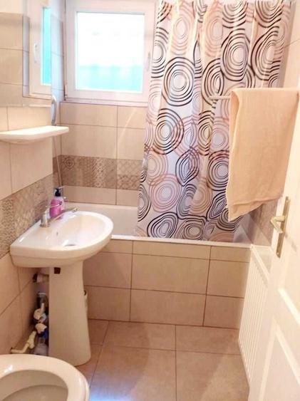 Apartament cu 2 camere decomandat în Cornișa