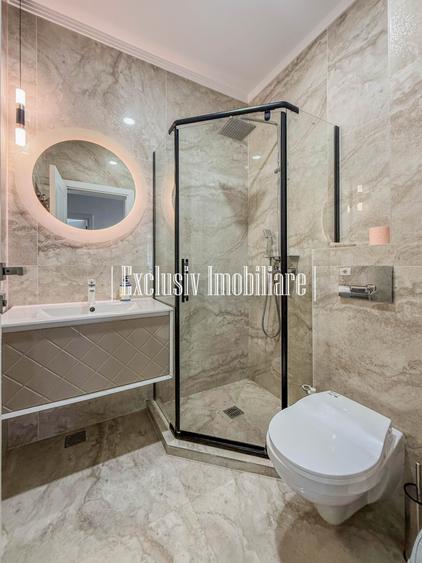 Apartament cu 4 camere decomandat în Faleza Nord