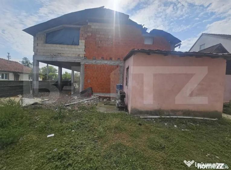 Teren de 1439 mp, în Periferie