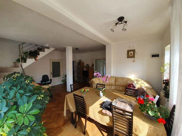 Casă cu 6 camere în Colentina
