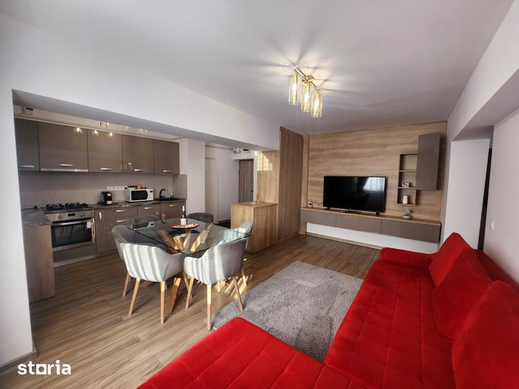 Apartament cu 4 camere decomandat în Ultracentral