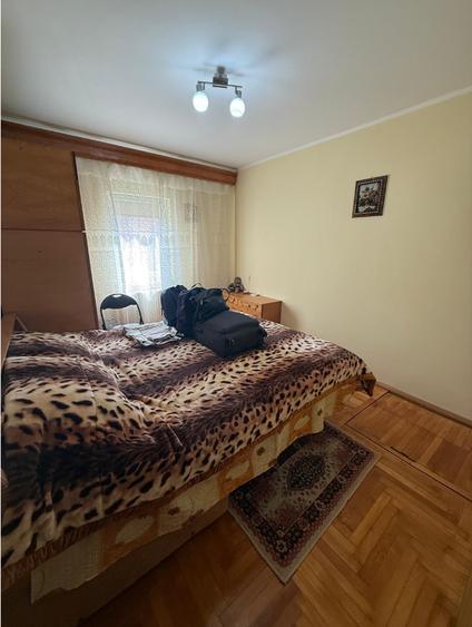 Apartament cu 3 camere decomandat, mobilat în Gară