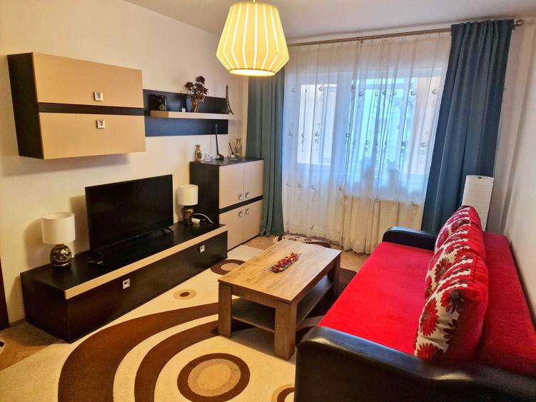Inchiriez apartament cu 2 camere in Campina, renovat, central - 5