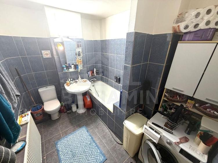 Apartament cu 2 camere decomandat în 1 Mai