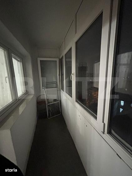 Apartament cu 3 camere semidecomandat în 1 Mai