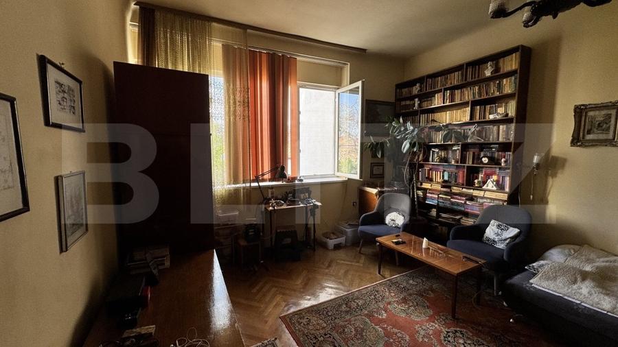 Apartament cu 3 camere decomandat, mobilat în Central