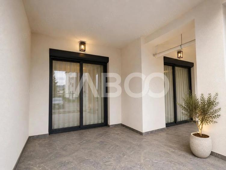 Apartament cu 3 camere decomandat în Cristian