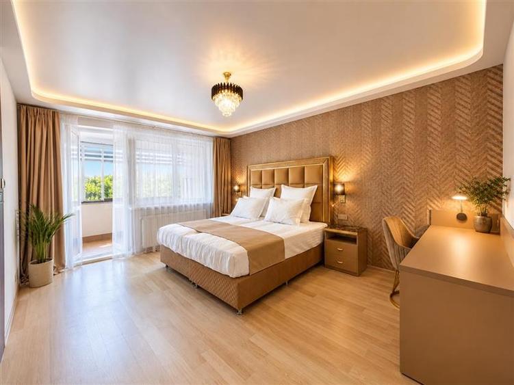 Apartament cu 2 camere decomandat în Tractorul