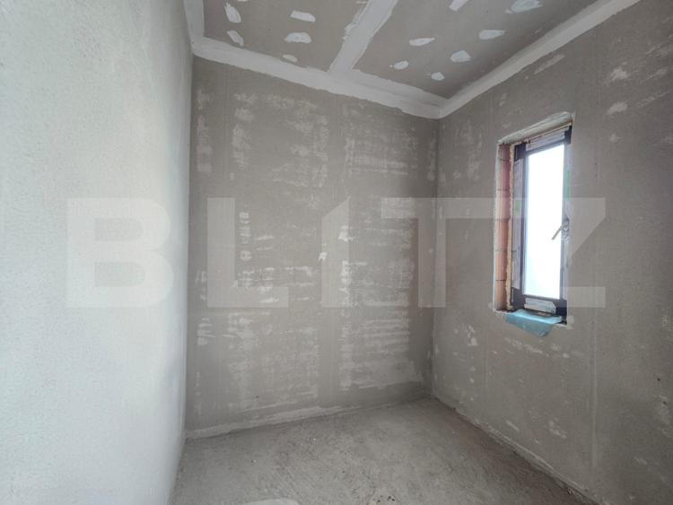 Duplex cu 5 camere cu Canalizare în Dâmbul Rotund