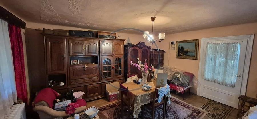 Casă cu 3 camere cu Teren 1116 Mp în Lunca
