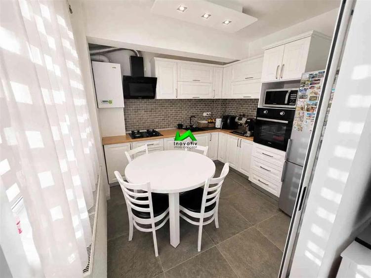 Apartament cu 3 camere decomandat, mobilat în Turnișor