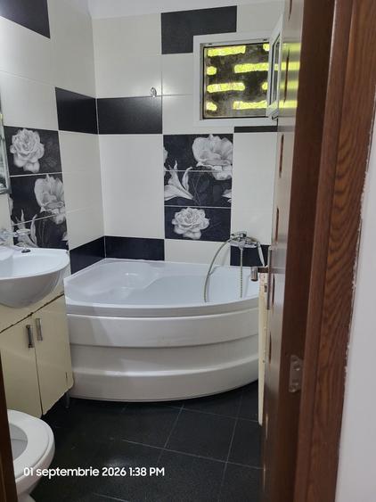 Apartament cu 3 camere decomandat în Brâncoveanu