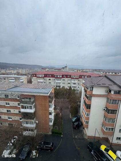 Garsonieră decomandată în Sud