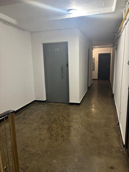 Apartament cu 4 camere decomandat în Iancului
