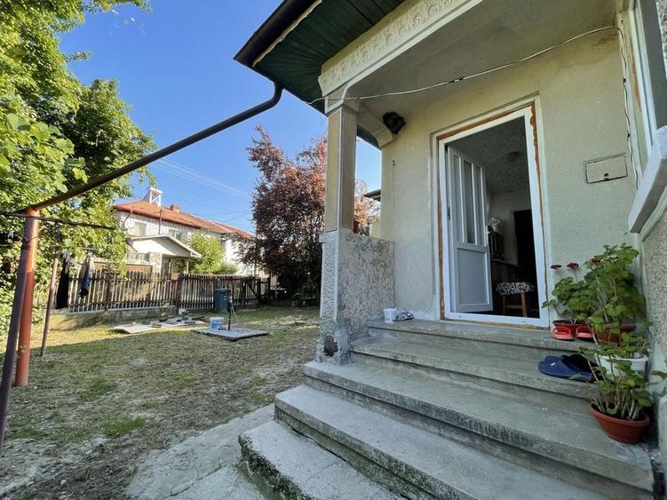 Casă cu 3 camere în Cocorăștii Mislii
