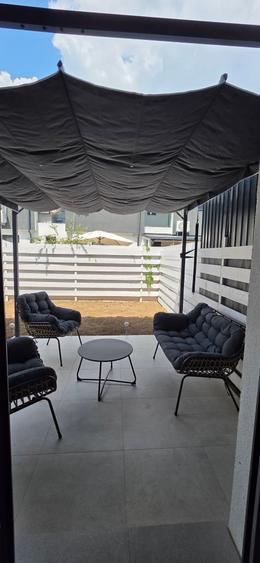 Duplex cu 3 camere cu Canalizare în Central