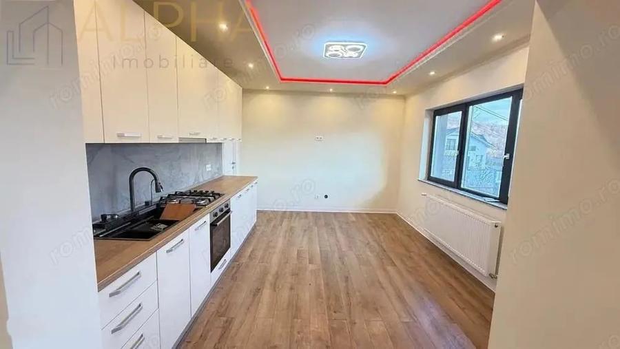 Casă cu Teren 1000 Mp în Sud