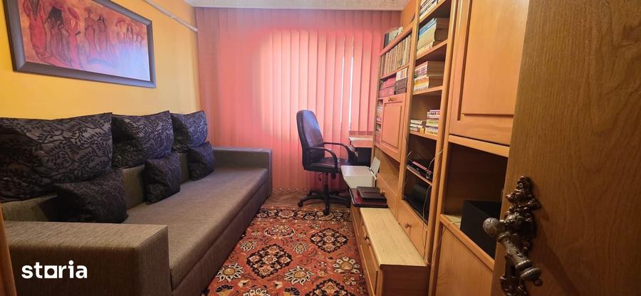 Apartament cu 3 camere decomandat în Gara