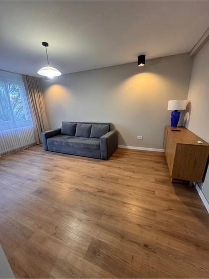 Apartament cu 2 camere decomandat în Drumul Taberei