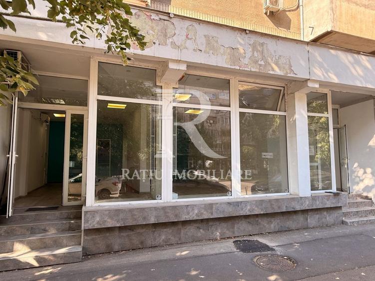 Spațiu comercial, de 120 mp, în Dacia