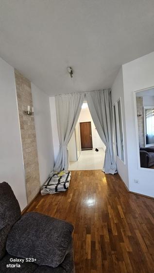 Apartament cu 2 camere decomandat în Candiano Popescu