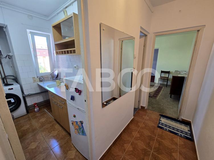 Apartament cu 2 camere nedecomandat, mobilat în Mihai Viteazul