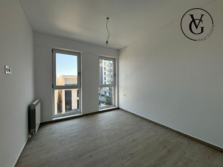 Apartament cu 3 camere semidecomandat în Mamaia-Sat