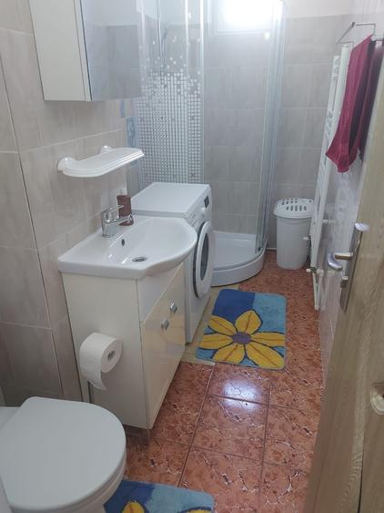 Garsonieră decomandată în Central