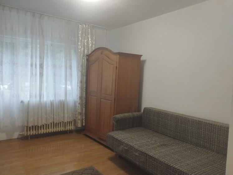 Garsonieră semidecomandată în Decebal
