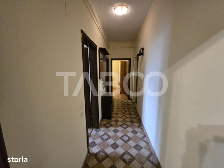 Apartament cu 2 camere decomandat în Piața Cluj