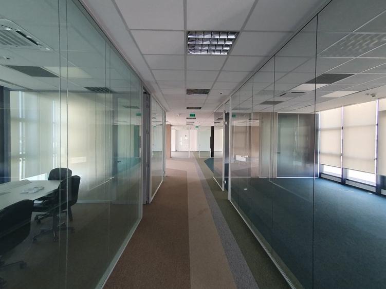 Birou, de 360 mp, în P-ța Muncii