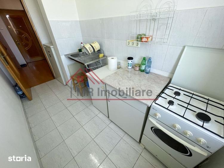 1 camera, decomandat, 45 mp, cartier GRUIA, zona Parcul Cetatuia, CFR - 4