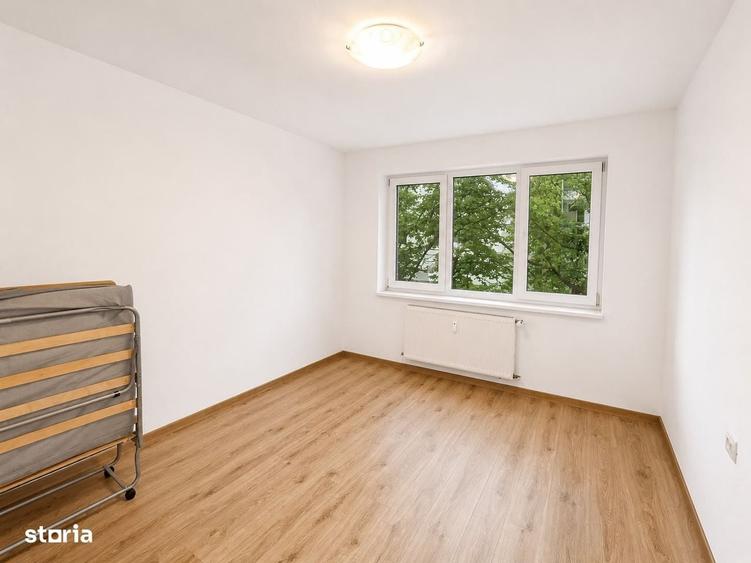 Apartament cu 3 camere decomandat în Crângași