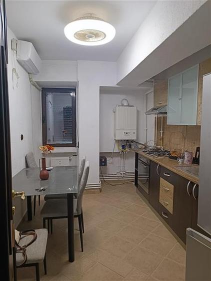 Apartament cu 2 camere decomandat în Ultracentral