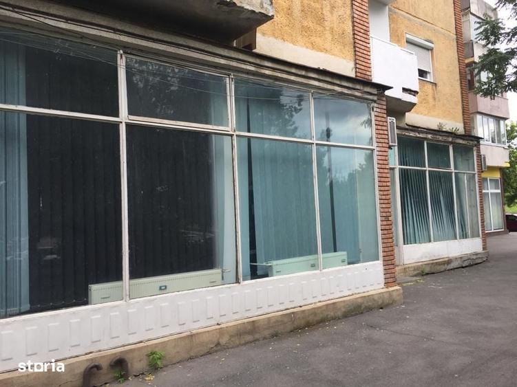 Spațiu comercial, de 191 mp, în Micălaca