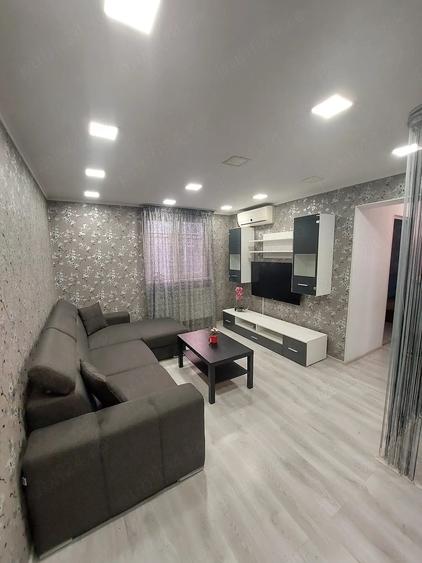 Apartament cu 2 camere semidecomandat în Ferentari