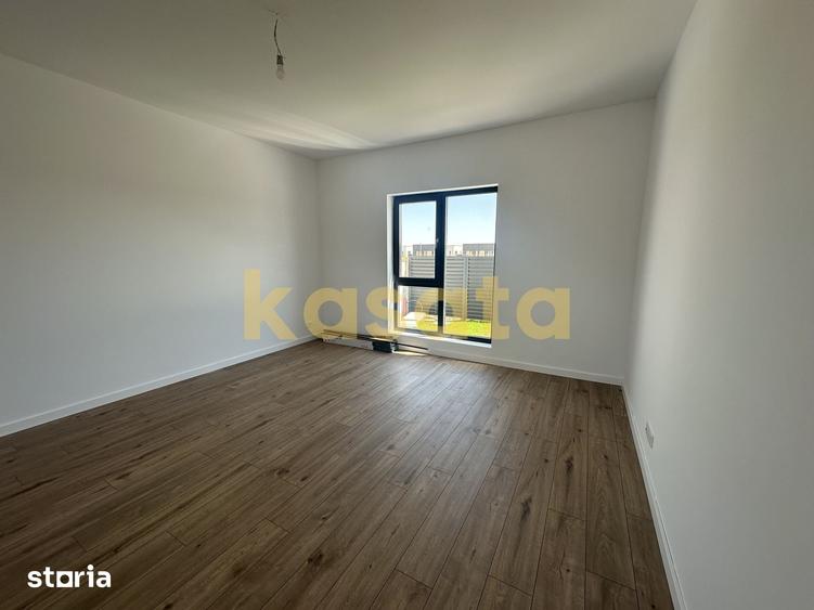 Casă cu 4 camere cu Teren 435 Mp în Domnești
