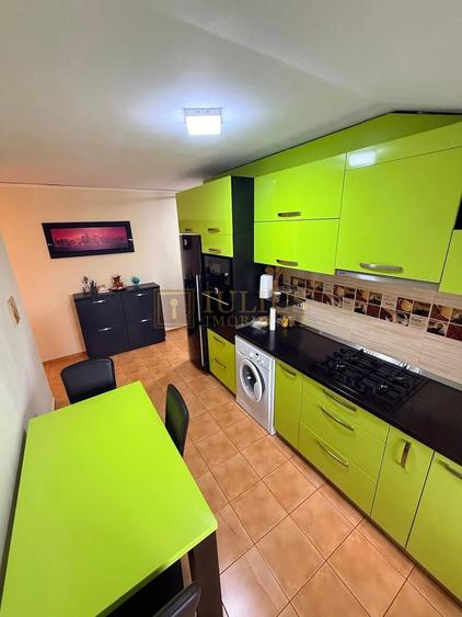 Apartament cu 3 camere decomandat în Șagului