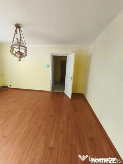 Apartament 3 camere, 61mp, zona Hurmuzachi, Radauti - 3