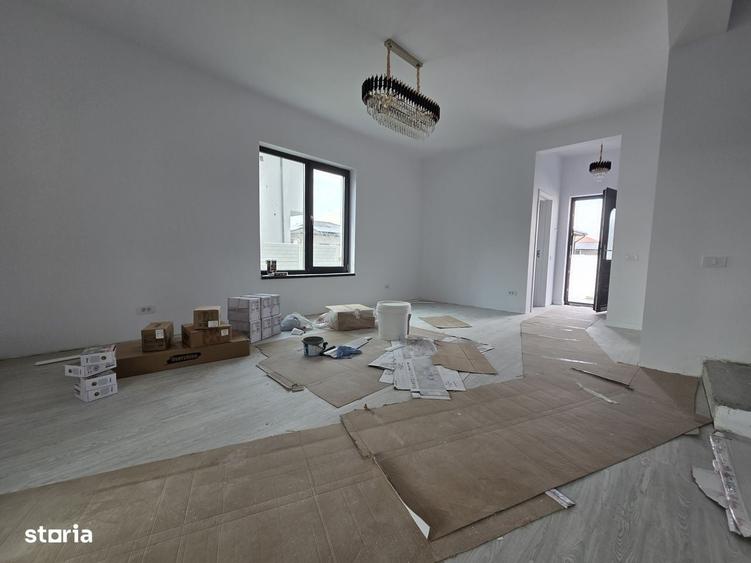 Casă cu 4 camere în Cornetu
