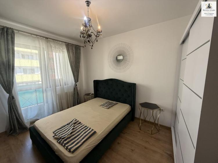 Apartament cu 10 camere, mobilat în Parcul Carol