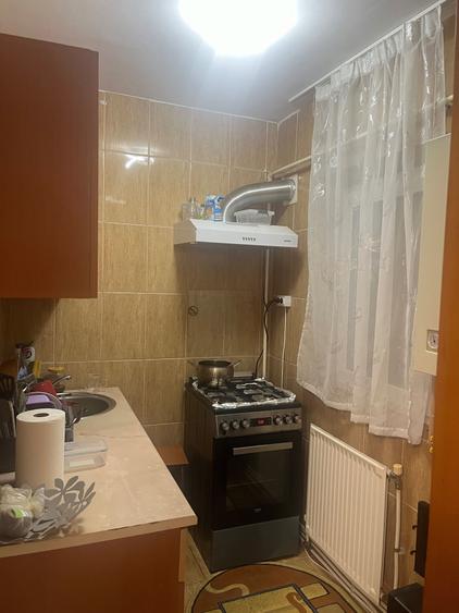 Garsonieră decomandată în Central