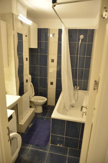 Apartament cu 3 camere decomandat, mobilat în 13 Septembrie