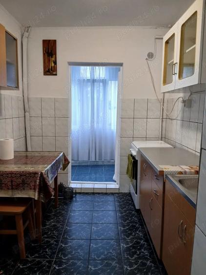 Apartament cu 2 camere decomandat în Galata