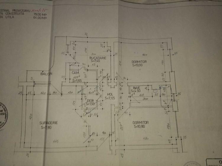 Apartament cu 3 camere decomandat în Exterior Vest