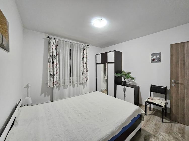 Apartament cu 2 camere semidecomandat, mobilat în Central